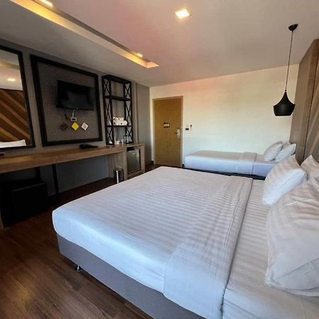 The Circle Hotel Buriram Exterior foto